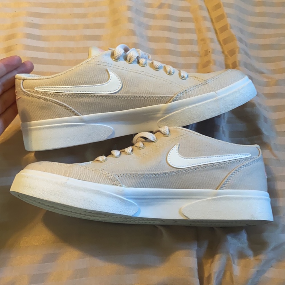 Nike epic react size 6